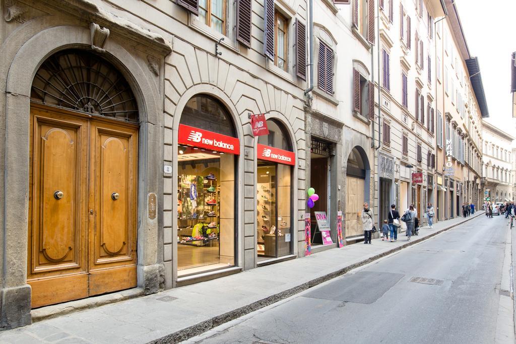 Vigna2 - Big 2 Bedroom Apartment In Florence Center エクステリア 写真